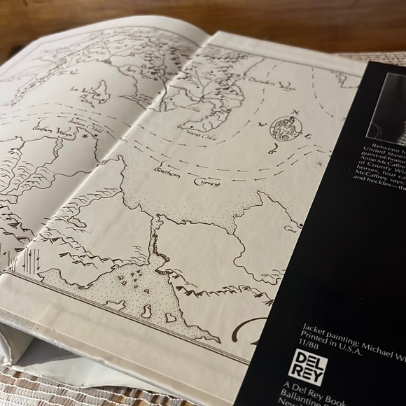 Dragons Dawn, Anne McCaffrey - Picture 4 of 4